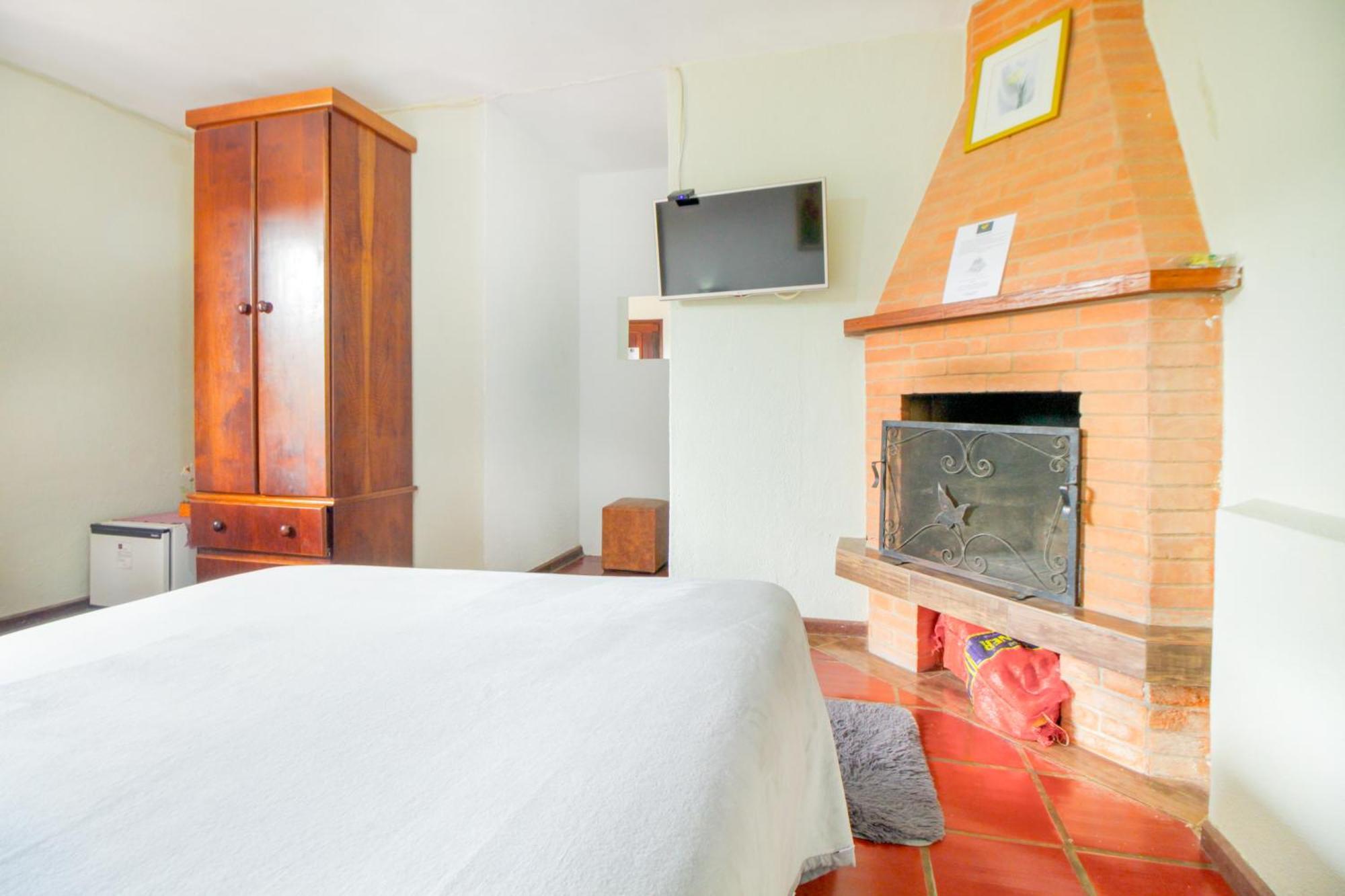 Ninho Do Falcão Hotel
