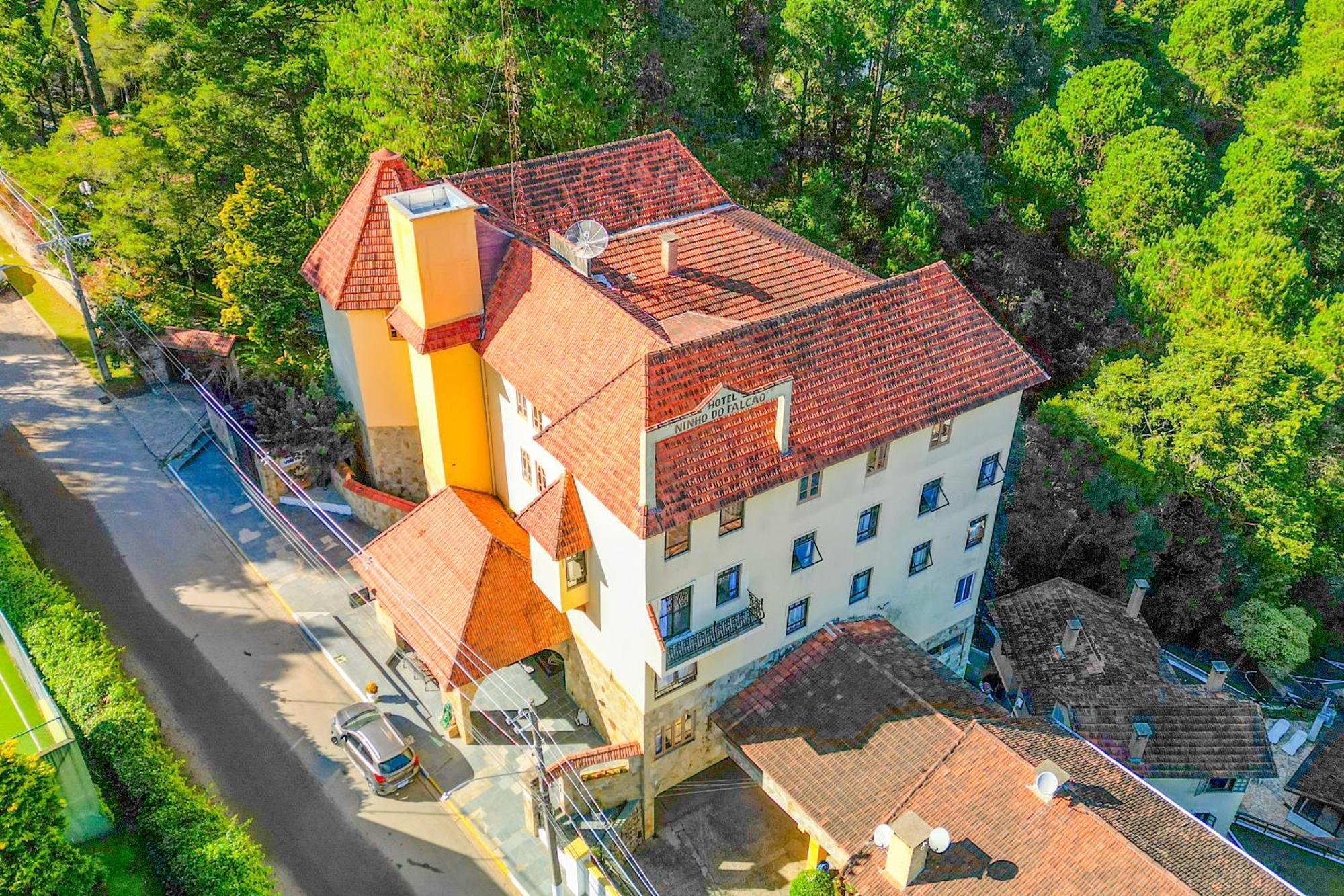 Ninho Do Falcão Hotel