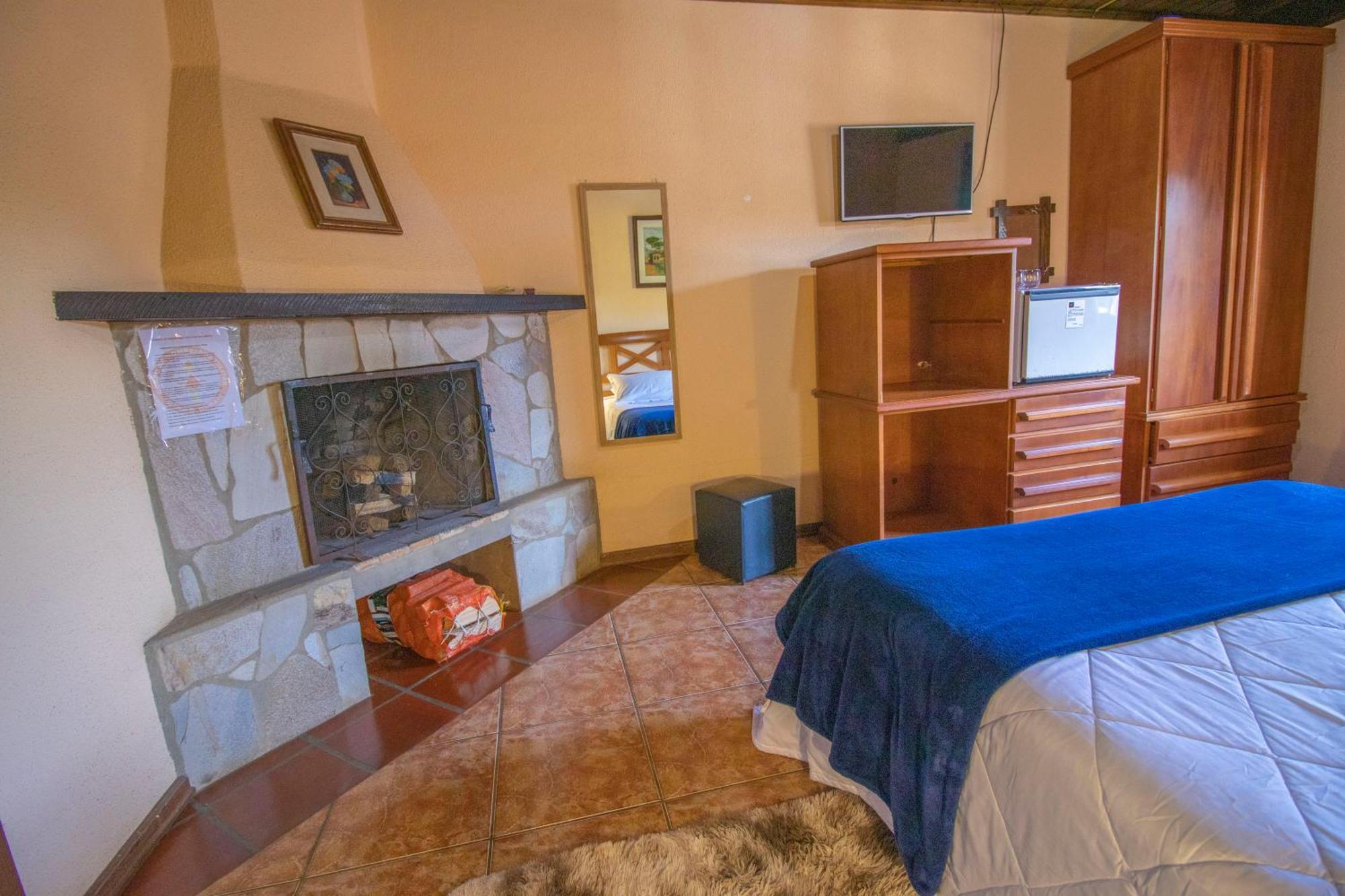 Ninho Do Falcão Hotel